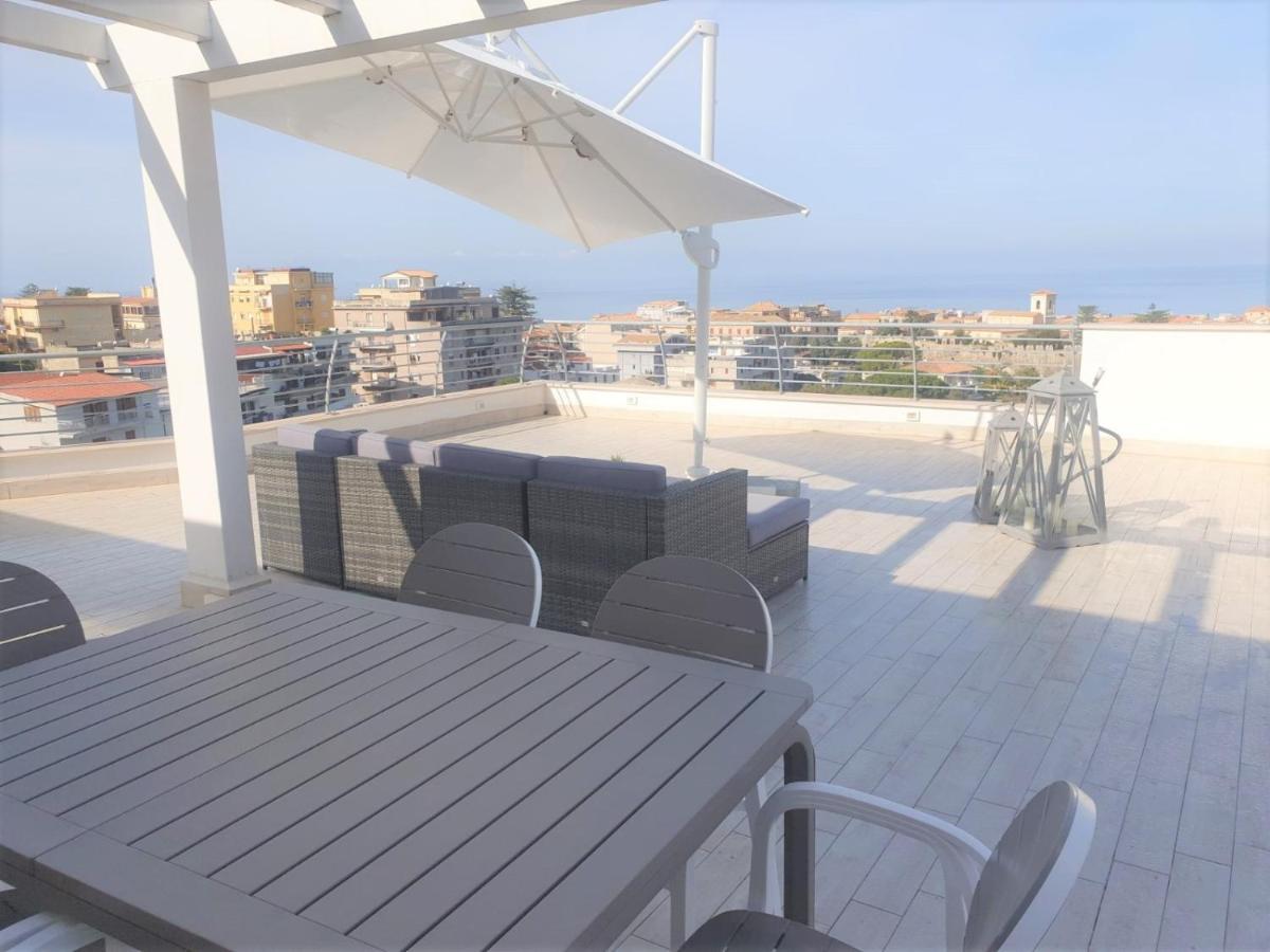 Apartamento Sapphire Penthouse Tropea Exterior foto