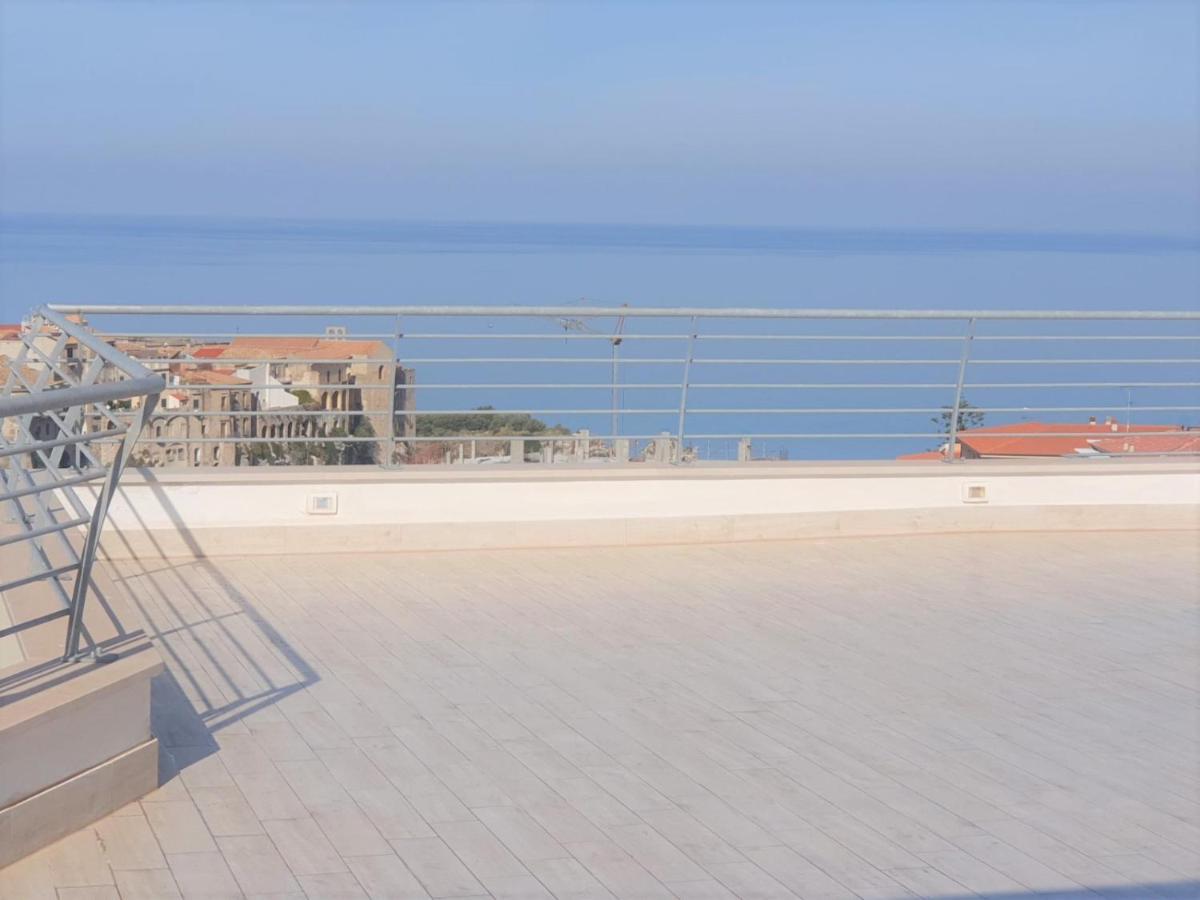 Apartamento Sapphire Penthouse Tropea Exterior foto