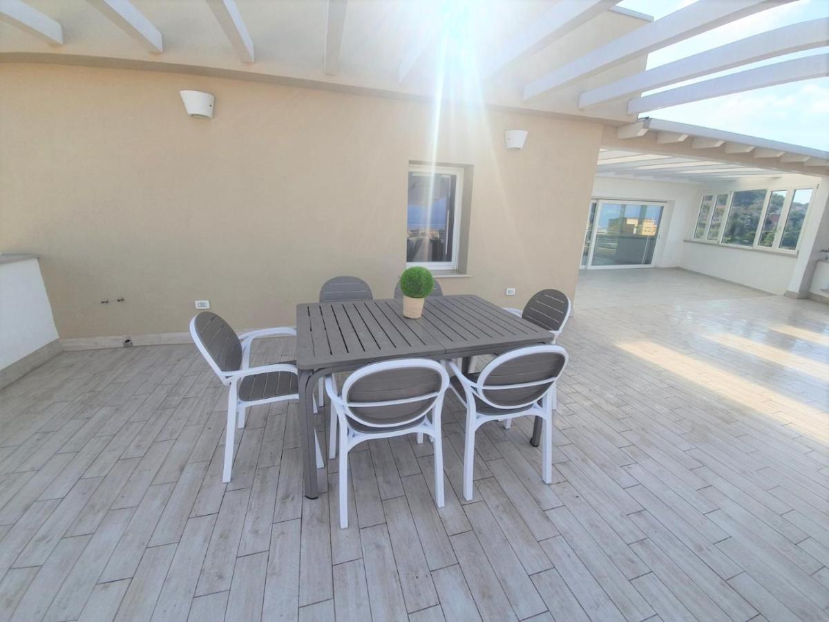 Apartamento Sapphire Penthouse Tropea Exterior foto